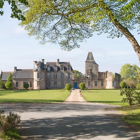 Chateau Du Bois-Guy Golf Parigné Exteriör bild