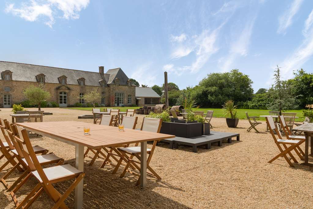 Chateau Du Bois-Guy Golf Parigné Exteriör bild